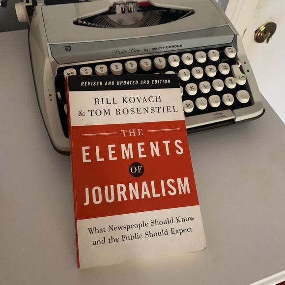 The Elements of Journalism book for sale - Picture 1 of 1